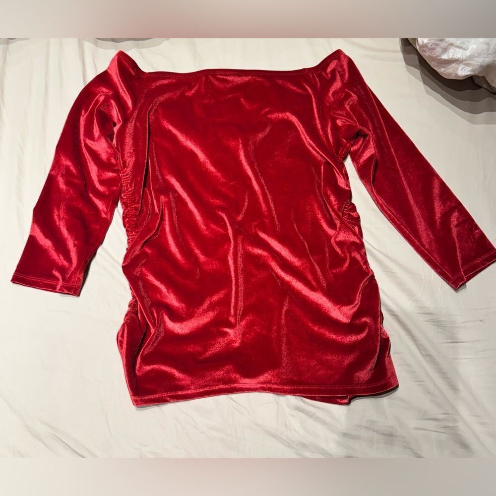 NWT Torrid Stretch Velvet Shirred Front Off-The-Shoulder Top - Red - Size 1 & 2 - Picture 9 of 14